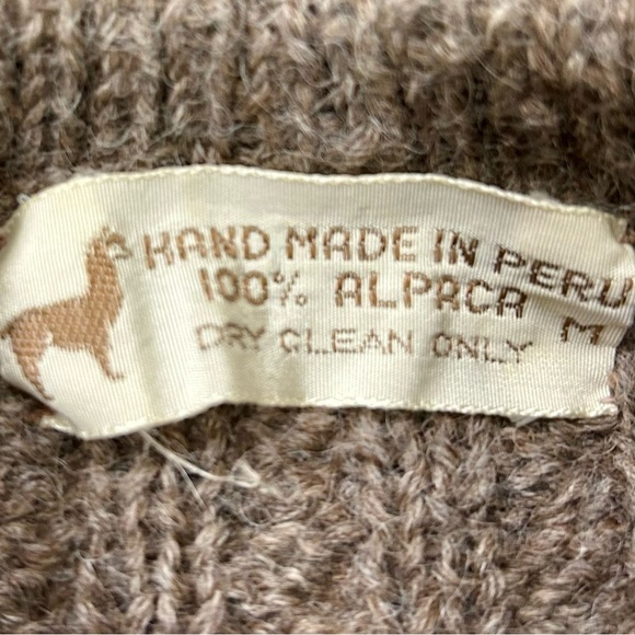 Handmade Alpaca Wool Sweater | Medium | Made in Peru - Picture 3 of 3